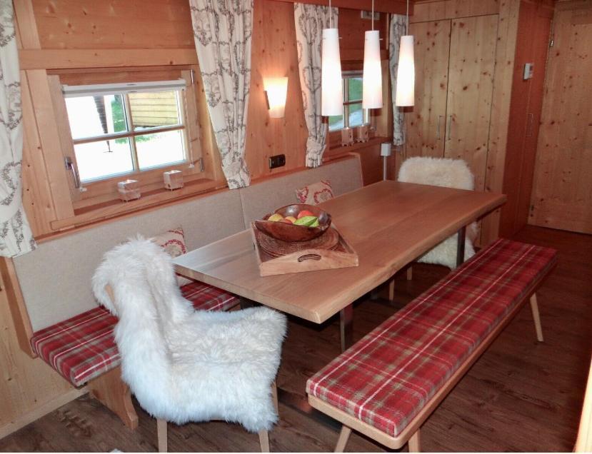 Chalet - Direkt am 5 Sterne Campingplatz Aufenfeld im Zillertal mit Hallenbad und Sauna Aschau Im Zillertal Exterior foto